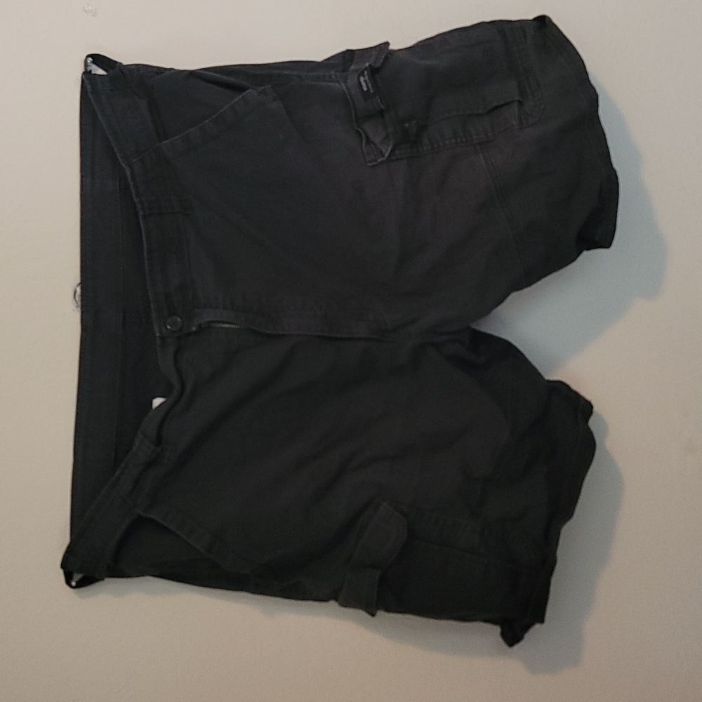 Black wrangler cargo shorts
